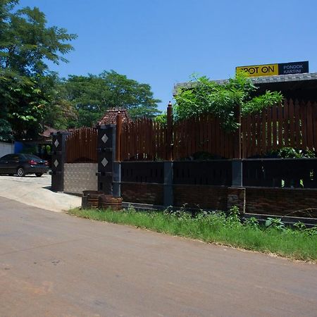 Spot On 2761 Pondok Kartini ジェパラ エクステリア 写真